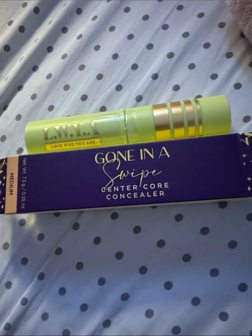 LWYA Gone In A Swipe Center Core Concealer - medium